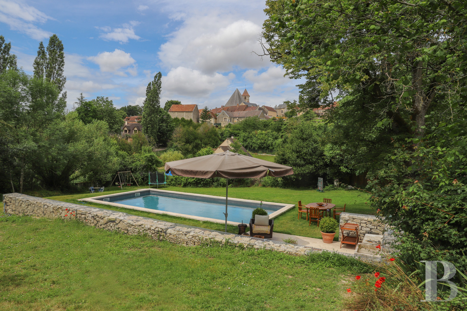 Dans l’Yonne, au sud d’Auxerre, un manoir du 19e siècle à l’orée d’un village - photo  n°37